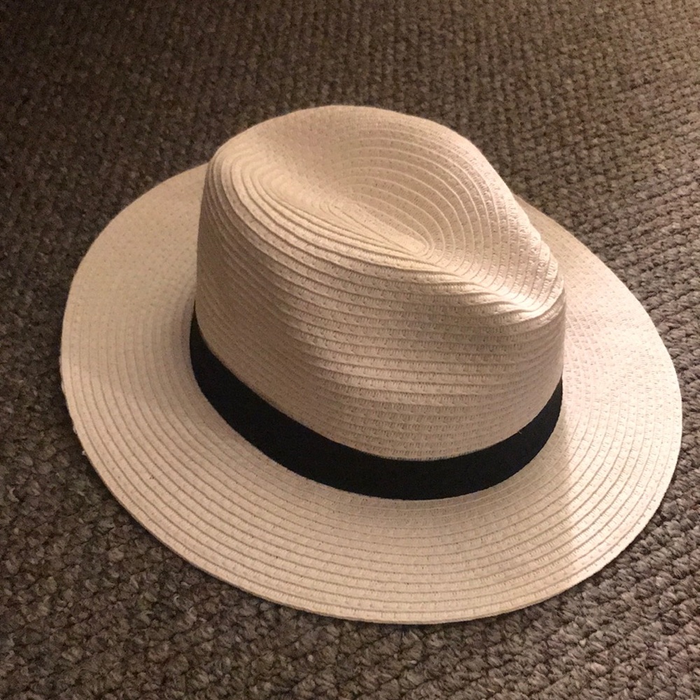 Beach hat